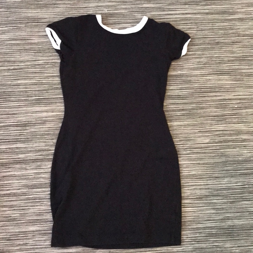 Adam Levine black and white dress!